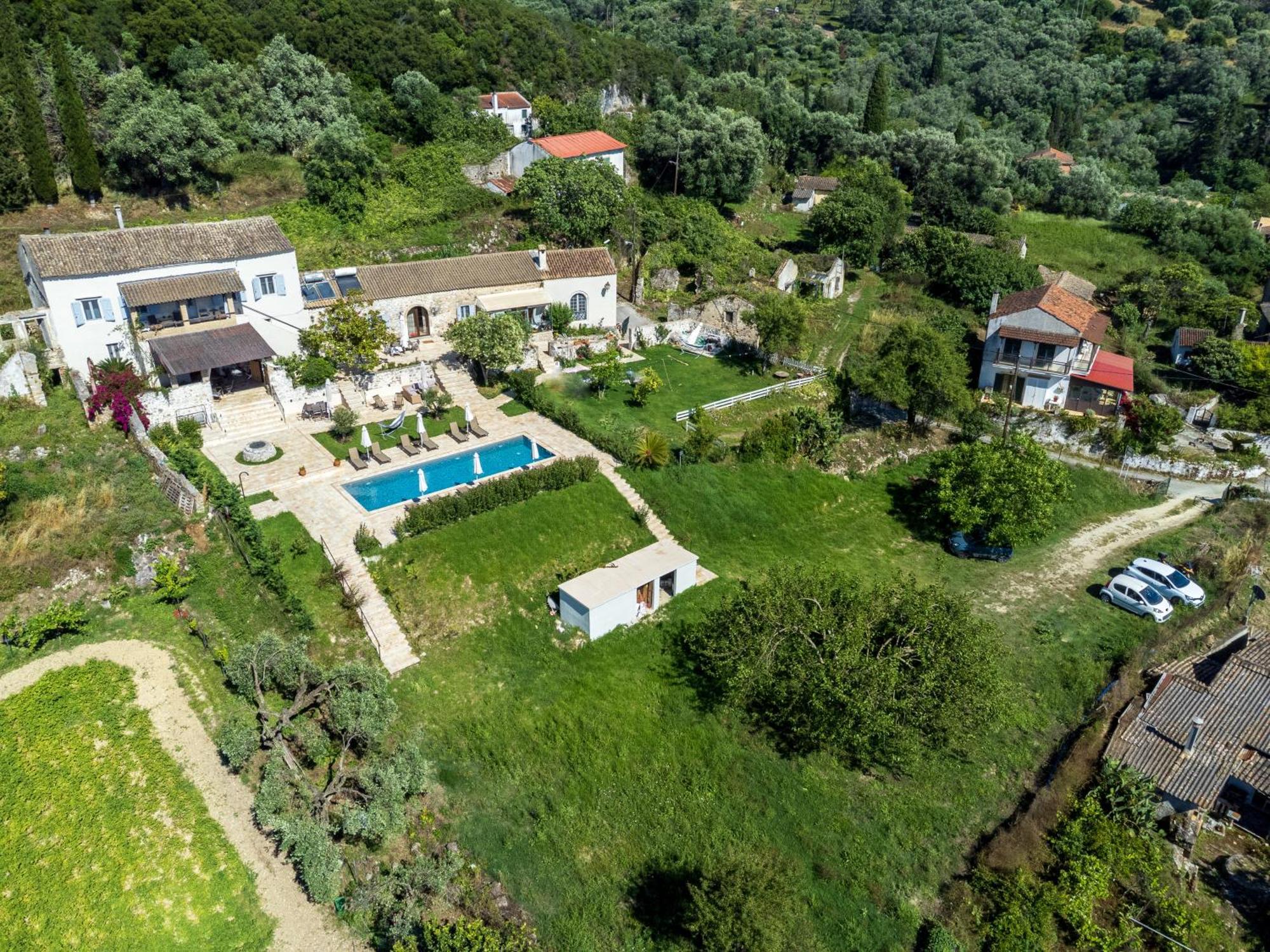 בית הארחה Strongylí 	Marcora'S Historical Estate מראה חיצוני תמונה